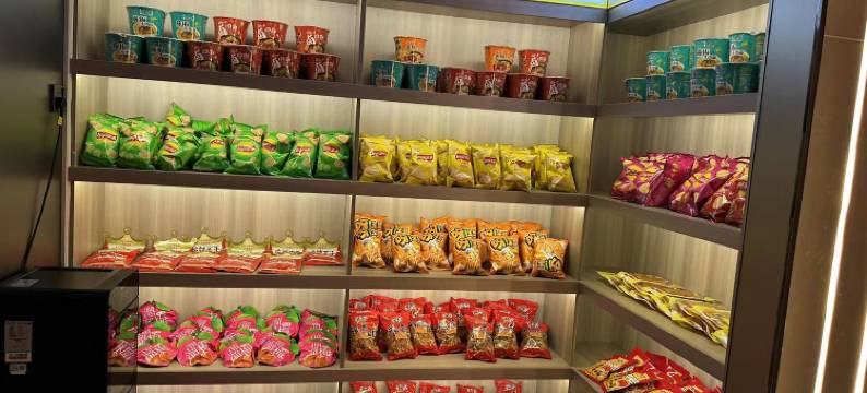 EHA电竞酒店(武汉白沙洲烽火村地铁站店)图片