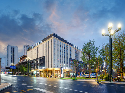 景湖酒店(宜宾站宜宾西站店)