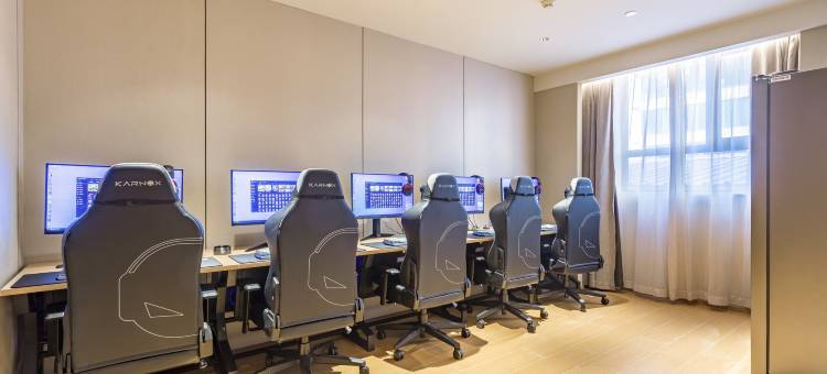 爱电竞酒店(平顶山万达广场店)图片