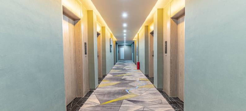 鑫宇·M影视智享酒店(阳光大道弯角龙潭店)图片