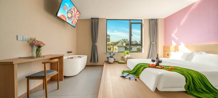 龙猫精灵酒店(合肥高铁南站罍街夜市广场店)图片