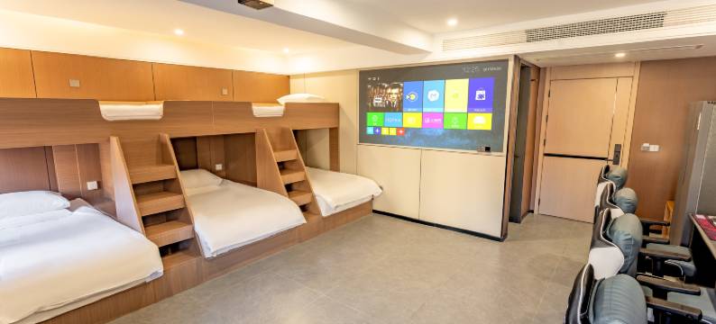 均墨电竞酒店(洛阳火车站店)图片