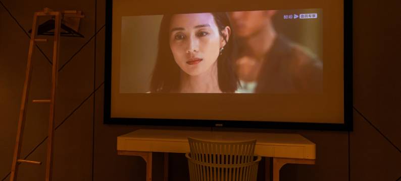 华坤城市酒店(武汉吴家山东吴大道轻轨站店)图片