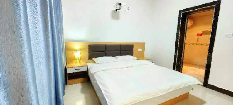 清枫小苑民宿(湖北美术学院藏龙岛校区纺织大学外经贸学院店)图片