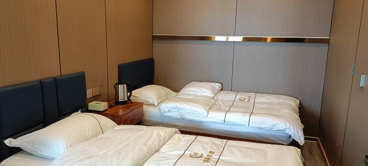 玛多锦湖宾馆图片