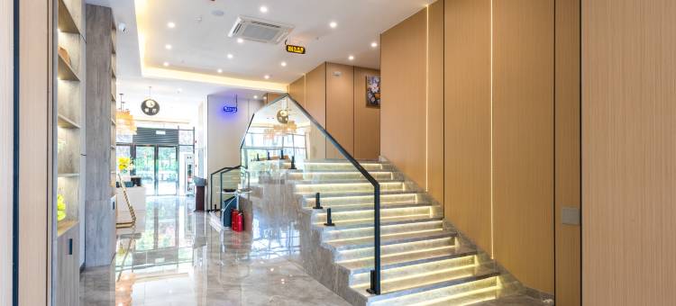 半岛悦美年酒店(三十铺店)图片