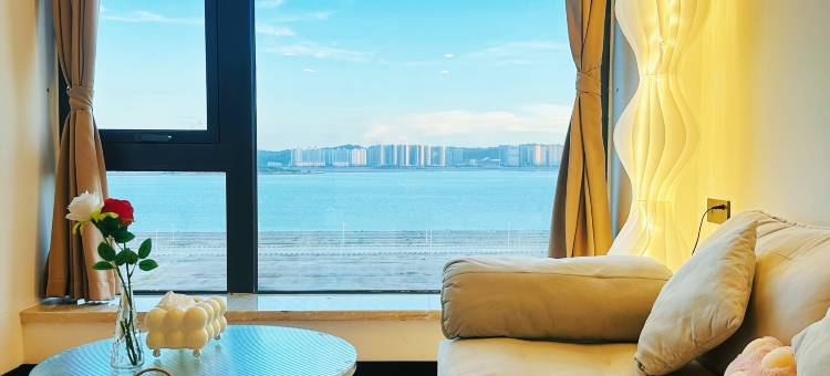 三沐居LOFT高空观景公寓(龙光世纪商务中心店)图片