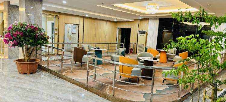 德顺大酒店(施秉县音乐广场杉木河夜漂景区大门店)图片