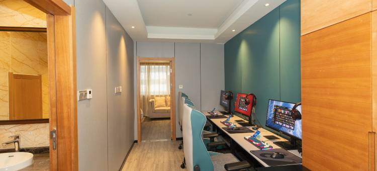 网鱼电竞酒店(青岛五四广场奥帆中心店)图片