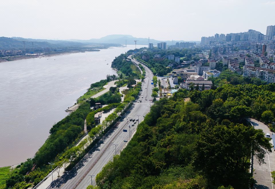 Luzhou Nanyuan Hotel Hotel Overview