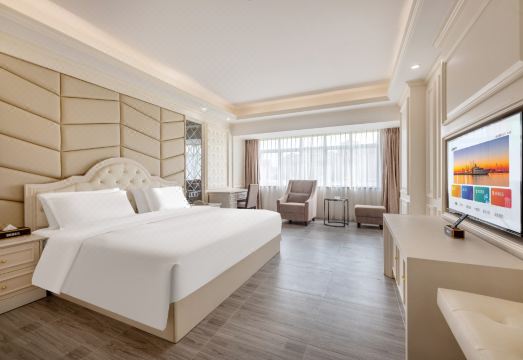 Zhongshan Vienna International Hotel Hotel Overview