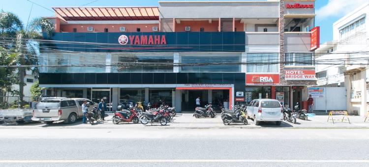 红多兹@土格加劳市布里奇威酒店(RedDoorz @ Bridgeway Hotel Tuguegarao City)图片