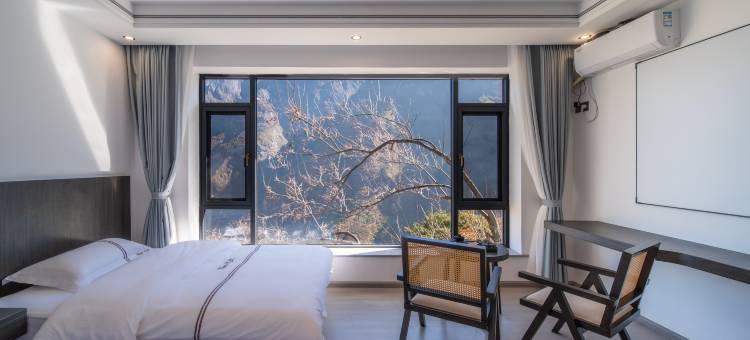 Hill Retreat｜漫徒·半山 Cliff 设计师美宿(虎跳峡景区店)图片