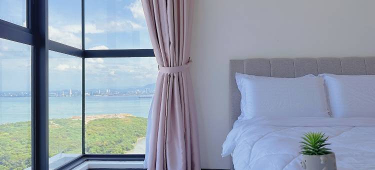 槟城乔治市三房家庭海景套房酒店｜无边泳池(Georgetown Penang Family 3BR Seaview Suite)图片