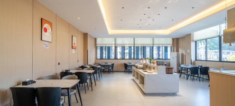 开化古溪酒店(凤凰塔景区店)图片
