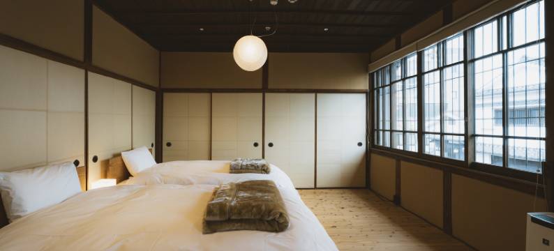 水面(Minamo)图片