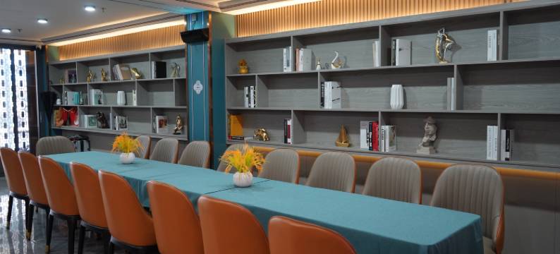 富临云端酒店(深圳坪山比亚迪沙壆地铁站店)图片