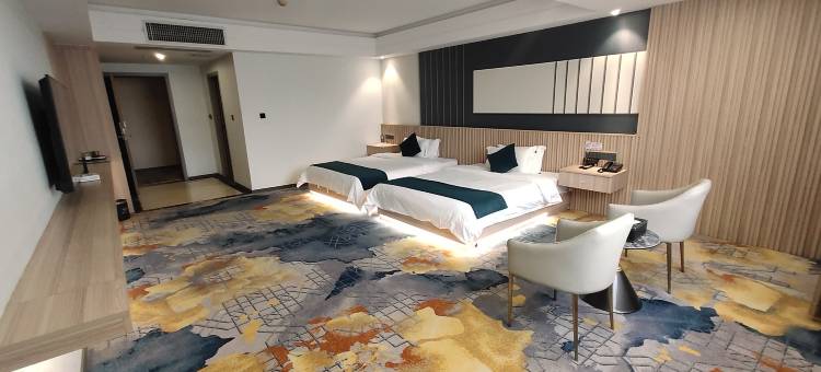雄威酒店(云浮南山公园店)图片