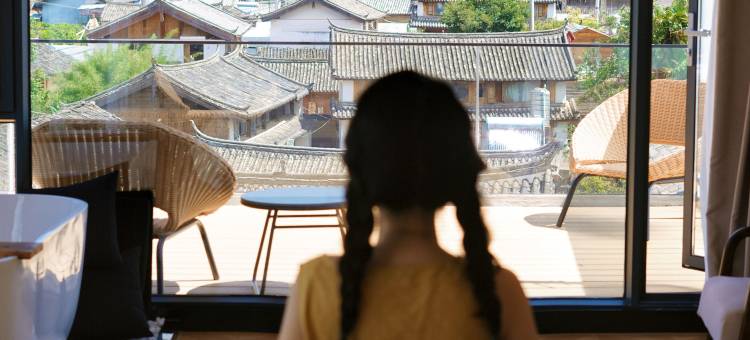 丽江玉雪逸境雪山观景度假酒店丨日照金山全景度假(白沙古镇店)图片