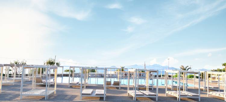 碧海蓝天沙滩酒店(Grand Blue Beach Hotel)图片
