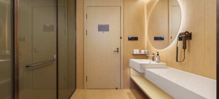 云栖酒店(丹东宽甸店)图片