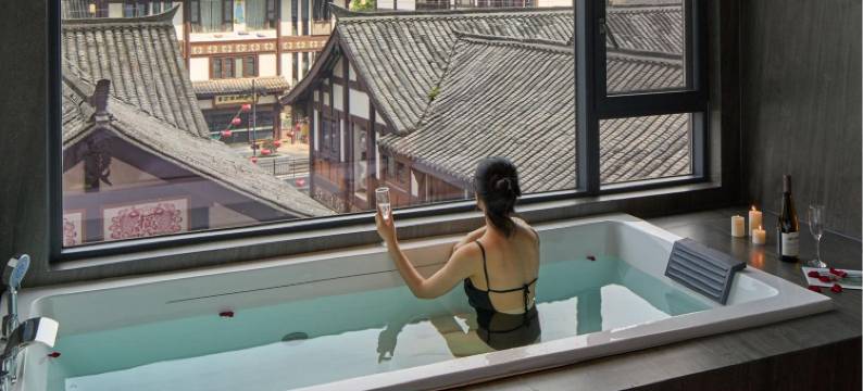 乐山L私汤江景酒店·City Vacation(乐山张公桥东大街美食街店)图片