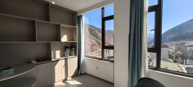 乡城田园大酒店图片