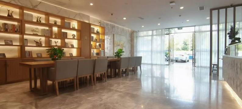 喆霆电竞酒店(泸县万福广场店)图片