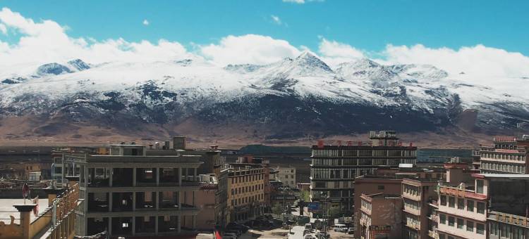 喇迦·富士酒店(甘孜州理塘店)图片