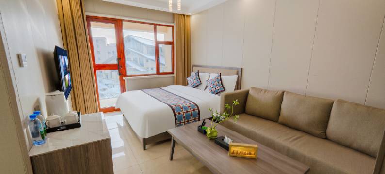 西海花园酒店(赛里木湖东门游客中心店)图片