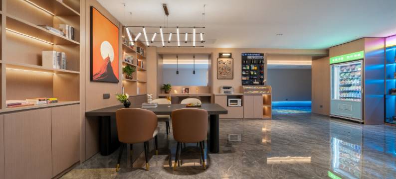 叶与晨电竞电影酒店(廊坊站万达广场店)图片