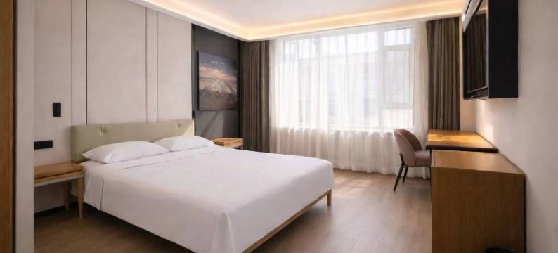 华驿精选酒店(大连站地铁站F口东关街历史文化街区店)图片