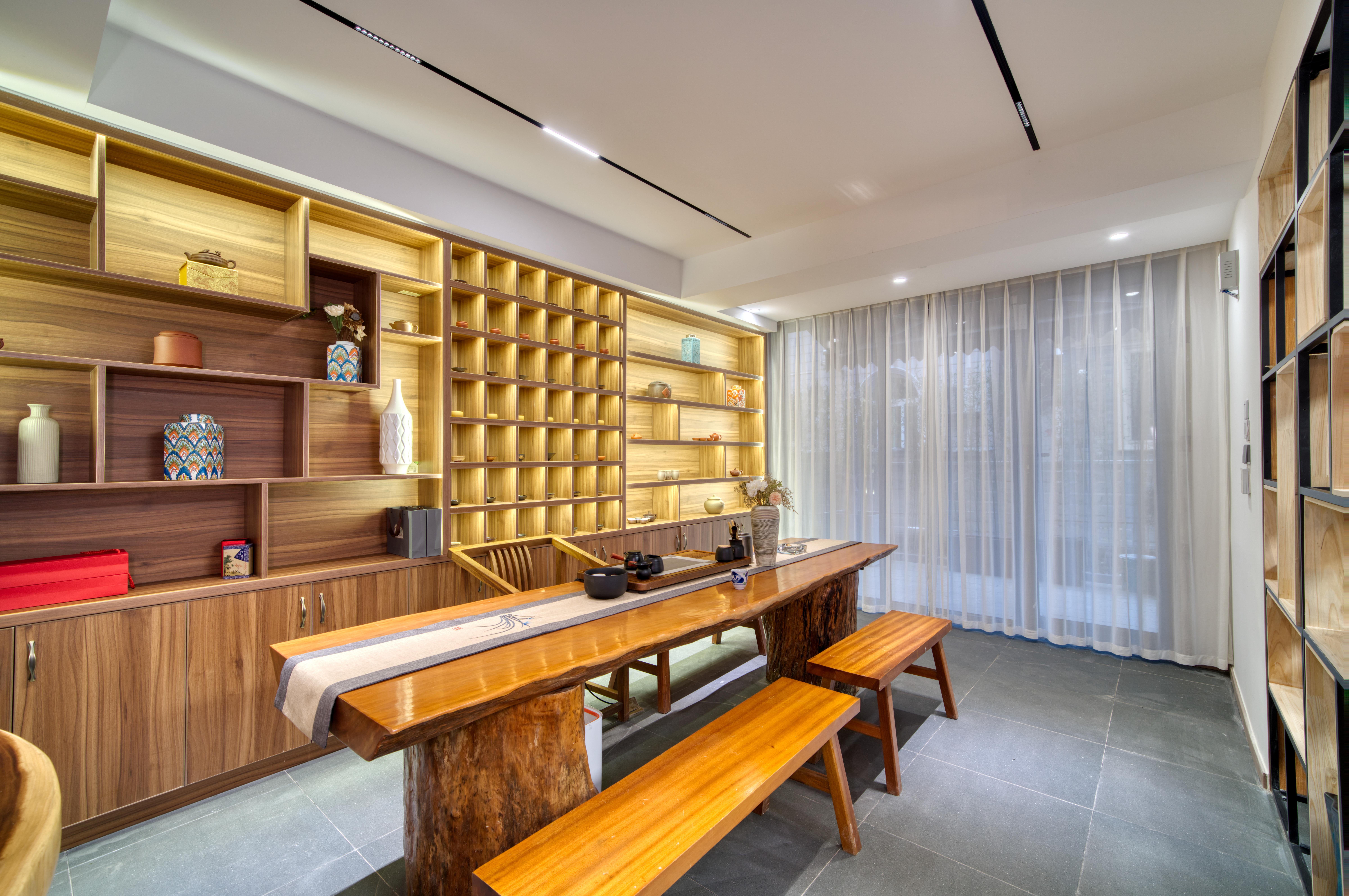 Tranquil Inn Over view