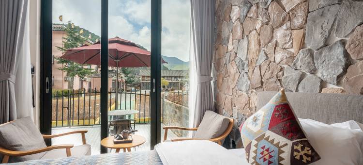 泸沽湖璞山云美女儿国度假酒店图片