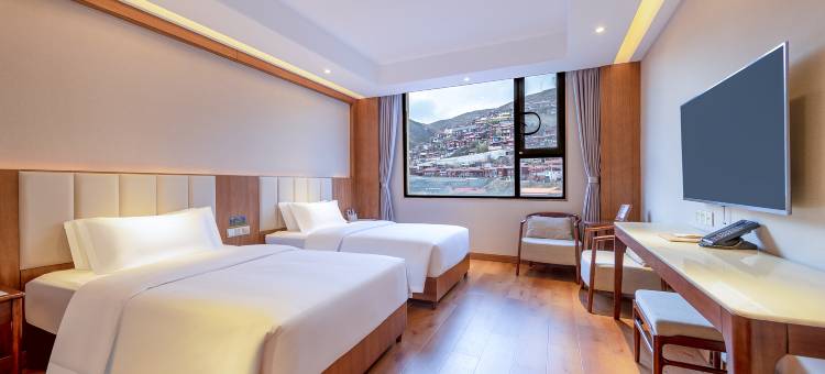 炉霍茶休饭店图片