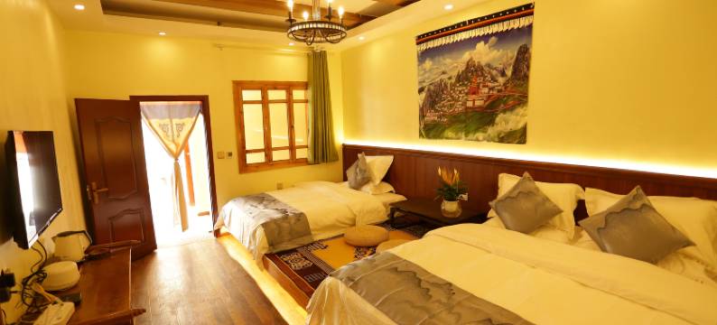 香格里拉香阁雅居民宿(独克宗古城店)图片