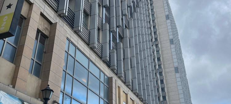 柒玥影院主题民宿(北一路万达1905文化创意园店)图片