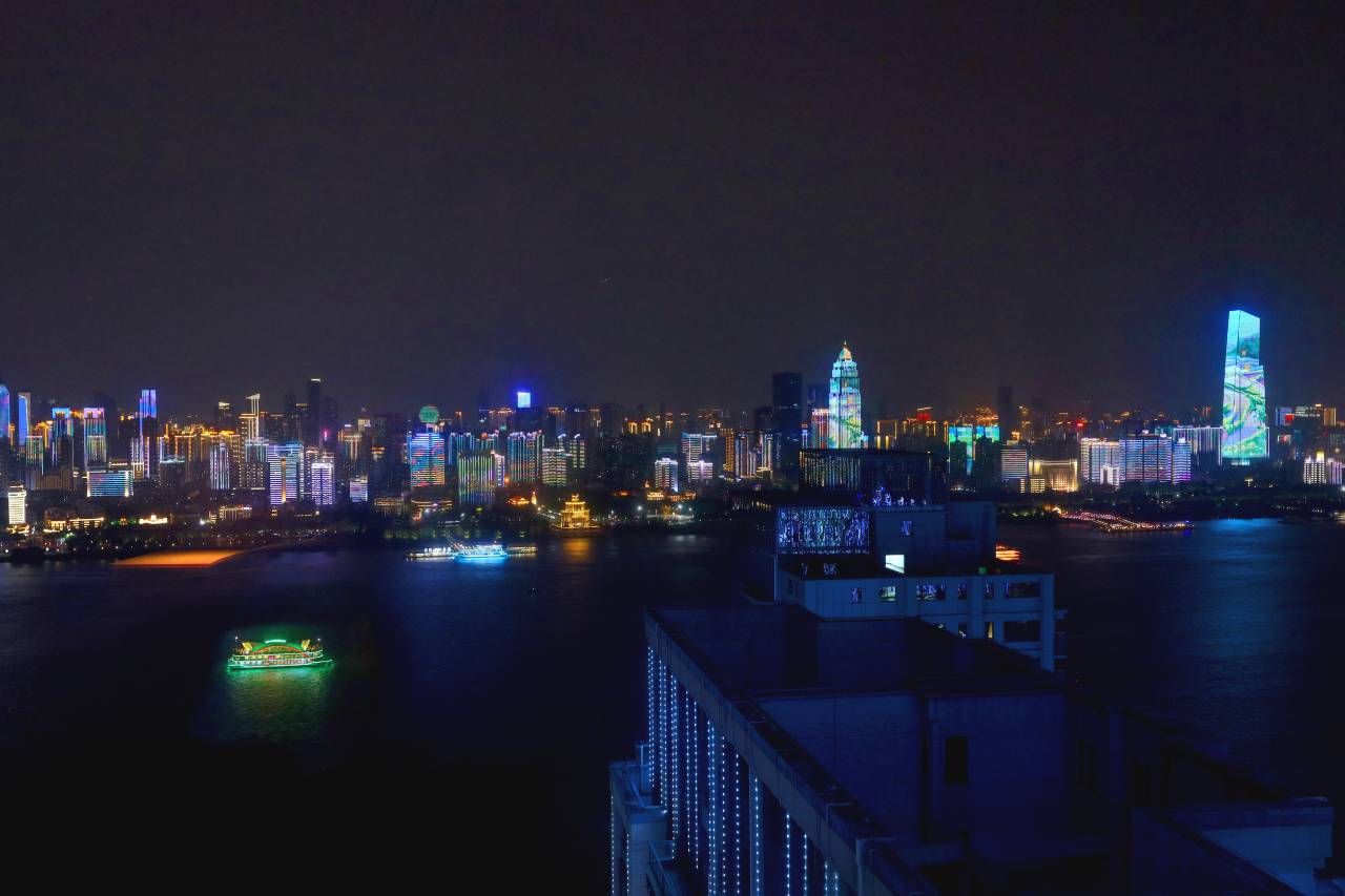 云境高空江景酒店(武汉绿地国际金融城武昌江滩店)图片