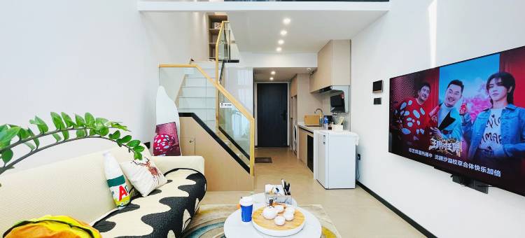 三沐居LOFT高空观景公寓(龙光世纪商务中心店)图片