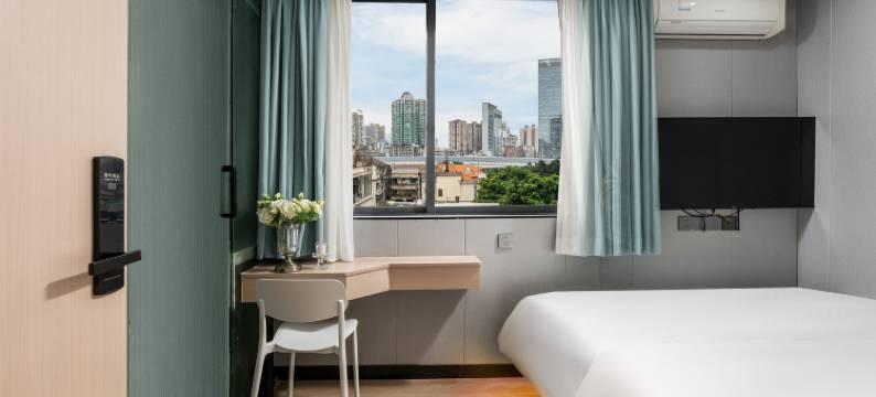 青年公寓(广州北京路步行街团一大广场地铁站店)图片