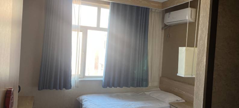 哈密忆HOTEL图片