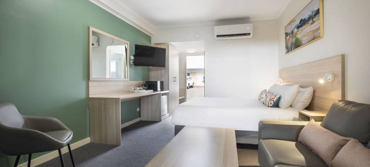 罗克斯比降水区的夜帽(Nightcap at Roxby Downs)图片