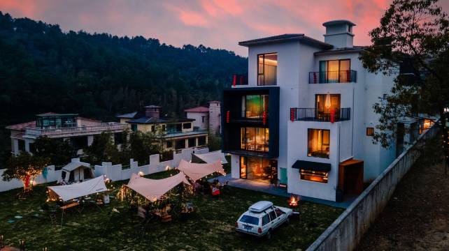 hotel overview picture