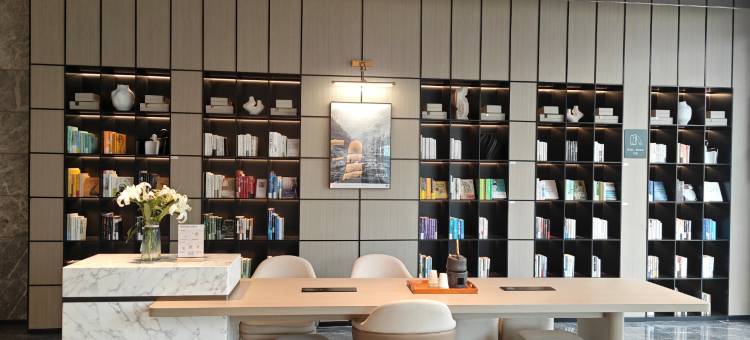 上海南站石龙路亚朵酒店图片