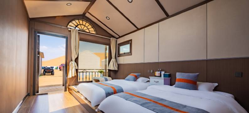 中卫腾格里沙漠寻秘露营基地(沙坡头店)图片