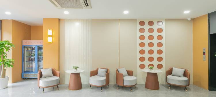 名轩商务酒店(李村地铁站书院万达广场店)图片