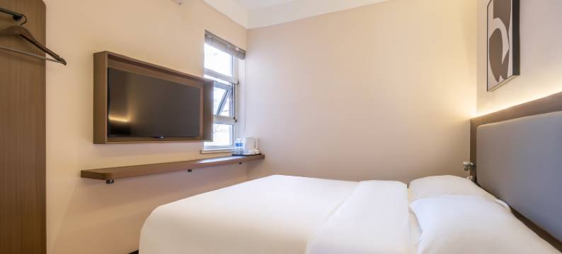 美桔·禧悦酒店(青岛五四广场海信桥地铁站店)图片