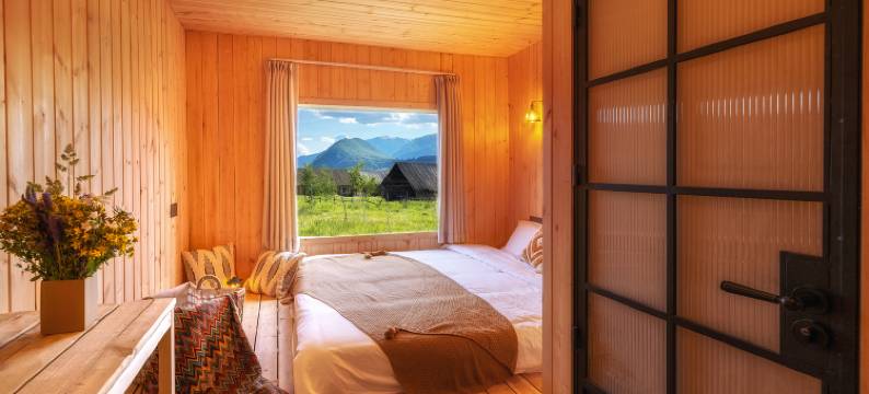 禾木蒲公英客栈(禾木风景区落日草原篝火晚会店)图片