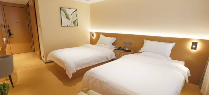 罗山金色阳光星吉酒店图片