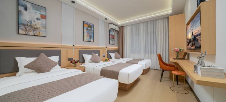 西双版纳景洪金程度假酒店(泼水广场江边夜市店)图片